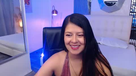 Snapshot of liss_black chatting on 06-13-26, 04:32 Andrea online show from 06-13-26, 04:32