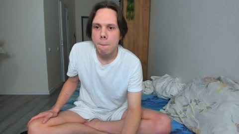 Snapshot of lissa_alfie chatting on 12-08-24, 04:25 Alfie online show from 12-08-24, 04:25