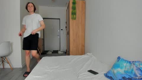 Snapshot of lissa_alfie chatting on 12-22-24, 07:31 Alfie online show from 12-22-24, 07:31