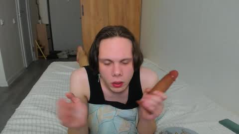 Snapshot of lissa_alfie chatting on 12-24-24, 03:38 Alfie online show from 12-24-24, 03:38