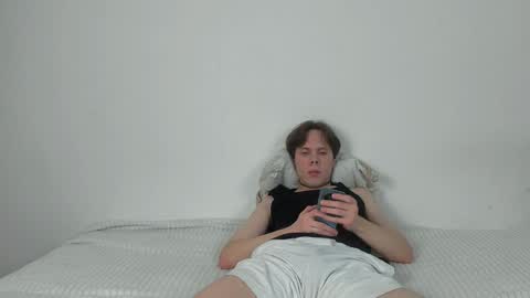 Snapshot of lissa_alfie chatting on 01-10-25, 04:20 Alfie online show from 01-10-25, 04:20