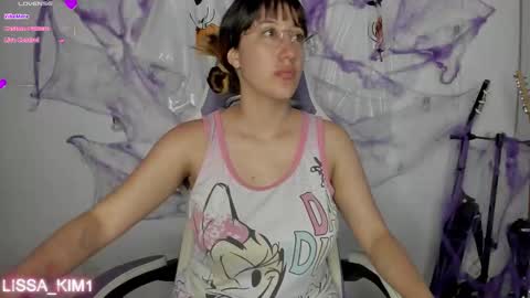 Snapshot of lissa_kim1 chatting on 10-17-25, 11:02 Lissa Kim  online show from 10-17-25, 11:02