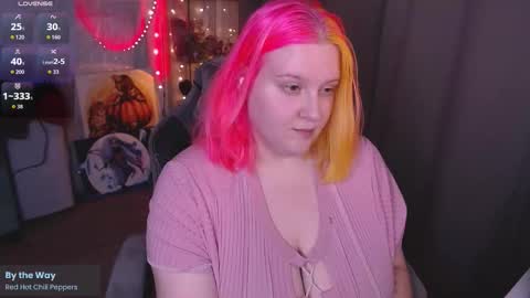 Snapshot of lissamuff chatting on 11-10-25, 03:11 Lissa online show from 11-10-25, 03:11