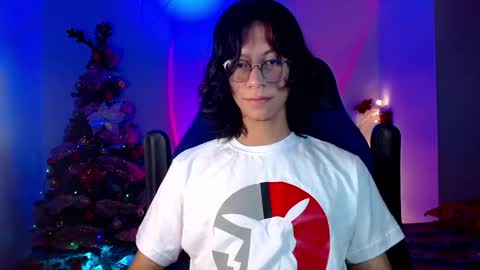 Snapshot of literateboy chatting on 12-23-24, 11:04 Literateboy online show from 12-23-24, 11:04