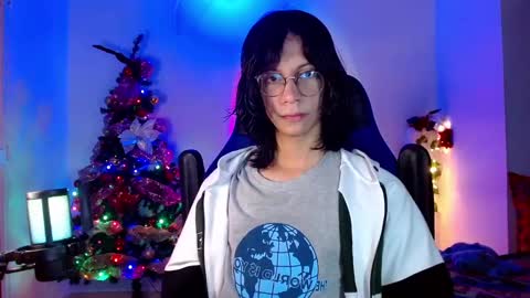 Snapshot of literateboy chatting on 12-26-24, 10:59 Literateboy online show from 12-26-24, 10:59