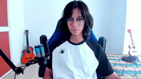 Snapshot of literateboy chatting on 12-29-24, 07:32 Literateboy online show from 12-29-24, 07:32