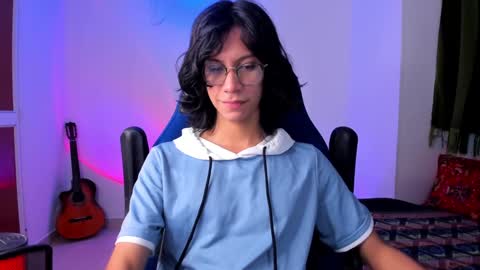 Snapshot of literateboy chatting on 01-11-25, 11:12 Literateboy online show from 01-11-25, 11:12