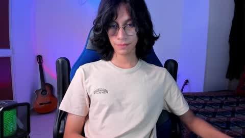 Snapshot of literateboy chatting on 01-16-25, 12:12 Literateboy online show from 01-16-25, 12:12