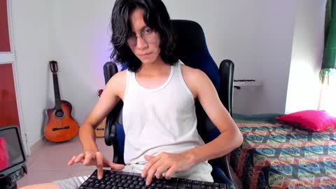 Snapshot of literateboy chatting on 01-19-25, 07:26 Literateboy online show from 01-19-25, 07:26