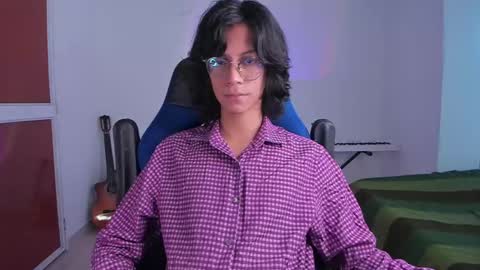 Snapshot of literateboy chatting on 01-30-25, 11:33 Literateboy online show from 01-30-25, 11:33