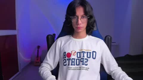 Snapshot of literateboy chatting on 02-11-25, 10:59 Literateboy online show from 02-11-25, 10:59