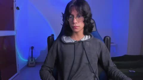 Snapshot of literateboy chatting on 02-13-25, 11:06 Literateboy online show from 02-13-25, 11:06