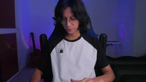 Snapshot of literateboy chatting on 02-16-25, 12:10 Literateboy online show from 02-16-25, 12:10