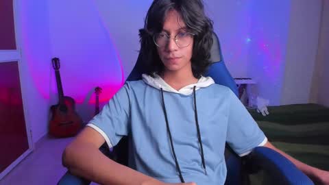 Snapshot of literateboy chatting on 02-25-25, 12:03 Literateboy online show from 02-25-25, 12:03