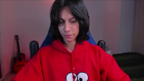 Snapshot of literateboy chatting on 03-12-25, 12:31 Literateboy online show from 03-12-25, 12:31