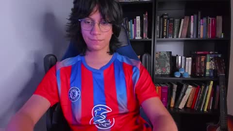 Snapshot of literateboy chatting on 10-23-25, 12:43 Literateboy online show from 10-23-25, 12:43