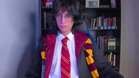 Snapshot of literateboy chatting on 11-01-25, 12:45 Literateboy online show from 11-01-25, 12:45