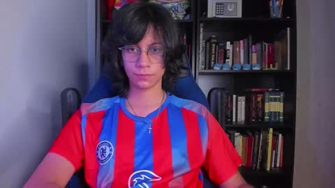 Snapshot of literateboy chatting on 11-06-25, 01:06 Literateboy online show from 11-06-25, 01:06