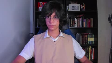 Snapshot of literateboy chatting on 11-12-25, 01:17 Literateboy online show from 11-12-25, 01:17