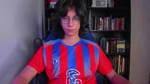 Snapshot of literateboy chatting on 11-13-25, 01:15 Literateboy online show from 11-13-25, 01:15