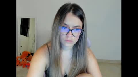 Danni online show from 12-24-24, 12:00