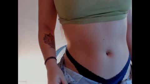 Danni online show from 11-24-25, 11:48