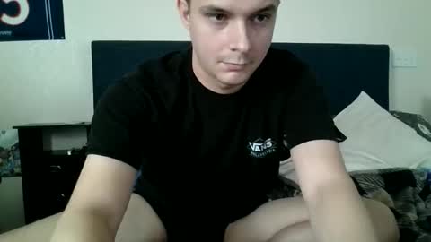 Snapshot of litlleguy28 chatting on 03-19-26, 11:31 Littleguy28 online show from 03-19-26, 11:31