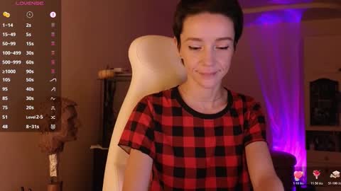 Snapshot of litllle_alis_a chatting on 11-27-25, 09:06 Alisa online show from 11-27-25, 09:06