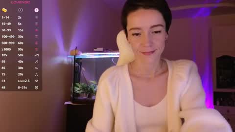 Snapshot of litllle_alis_a chatting on 11-30-25, 09:08 Alisa online show from 11-30-25, 09:08