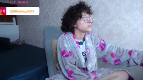 Snapshot of little__amy_ chatting on 12-11-24, 05:10  AMY  online show from 12-11-24, 05:10
