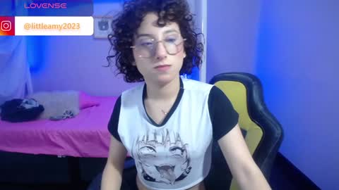 Snapshot of little__amy_ chatting on 01-04-25, 02:46  AMY  online show from 01-04-25, 02:46