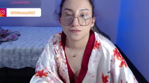 Snapshot of little__amy_ chatting on 02-04-25, 06:27  AMY  online show from 02-04-25, 06:27