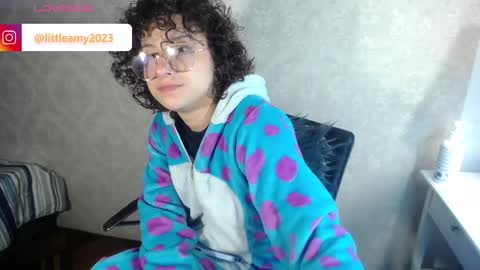 Snapshot of little__amy_ chatting on 03-10-25, 09:53  AMY  online show from 03-10-25, 09:53