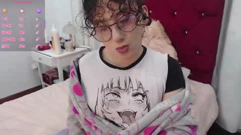 Snapshot of little__amy_ chatting on 10-11-25, 09:13  AMY  online show from 10-11-25, 09:13