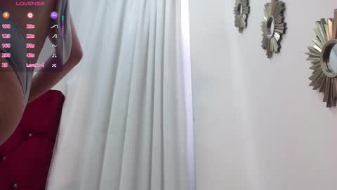 Snapshot of little__amy_ chatting on 10-14-25, 09:26  AMY  online show from 10-14-25, 09:26