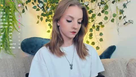 Snapshot of little__caprice chatting on 07-01-26, 07:32 Bella online show from 07-01-26, 07:32