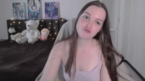 Snapshot of little__flowers chatting on 10-02-25, 10:55 little__flowers online show from 10-02-25, 10:55