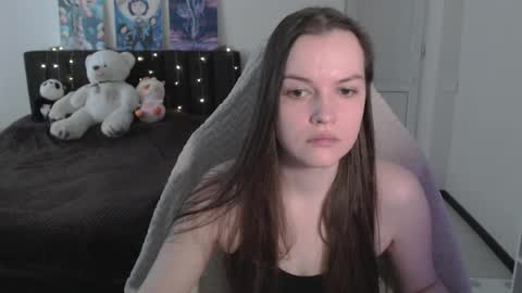 little__flowers online show from 04-06-26, 07:31