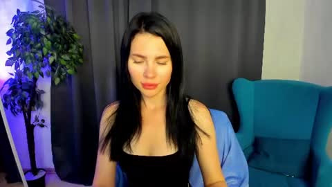 Snapshot of little__isabel chatting on 06-29-26, 07:58 Isabel online show from 06-29-26, 07:58
