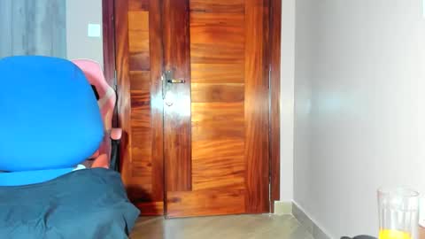 little_africa online show from 02-10-26, 10:08