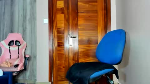 little_africa online show from 03-01-26, 07:43