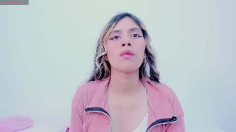 Snapshot of little_angelhot chatting on 12-22-24, 06:06 angelica online show from 12-22-24, 06:06