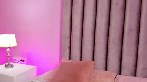 angelica online show from 12-03-25, 10:41