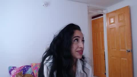 Snapshot of little_angelito2 chatting on 11-28-25, 09:50 TU ANGELITO online show from 11-28-25, 09:50