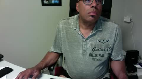Snapshot of little_buddha chatting on 05-25-26, 09:21 Pure Black Power online show from 05-25-26, 09:21