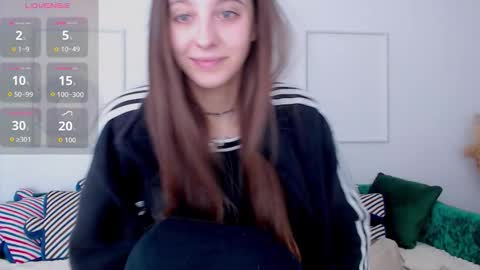 Snapshot of little_cherry___ chatting on 10-03-25, 06:54 Lana online show from 10-03-25, 06:54
