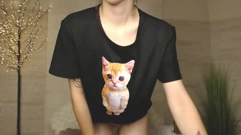 Snapshot of little_cuttie_kitty chatting on 09-25-25, 07:12 Your Dream online show from 09-25-25, 07:12