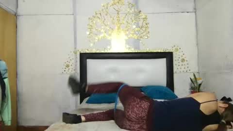 Diablita online show from 11-20-25, 02:34