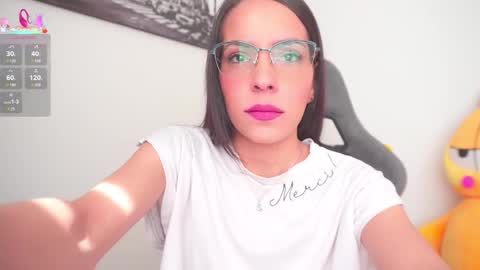 Help me reach 100 likes online show from 09-11-25, 07:14