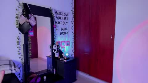 kayla  Instagram kayla 71082 online show from 03-30-26, 11:06